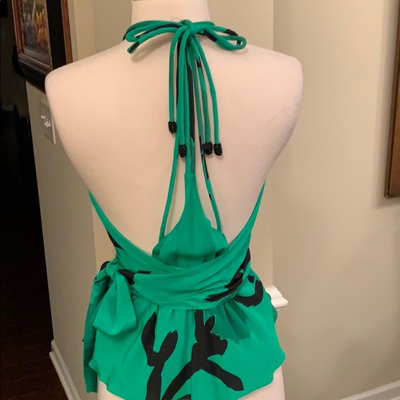 Stunning silk halter top by Falls - Picture 3 of 6